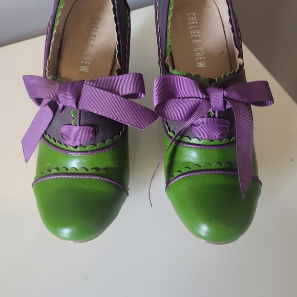 Chelsea Crew Green and Purple Heels with Scalloped Detail, GUC, Size 6.5 - Picture 2 of 10